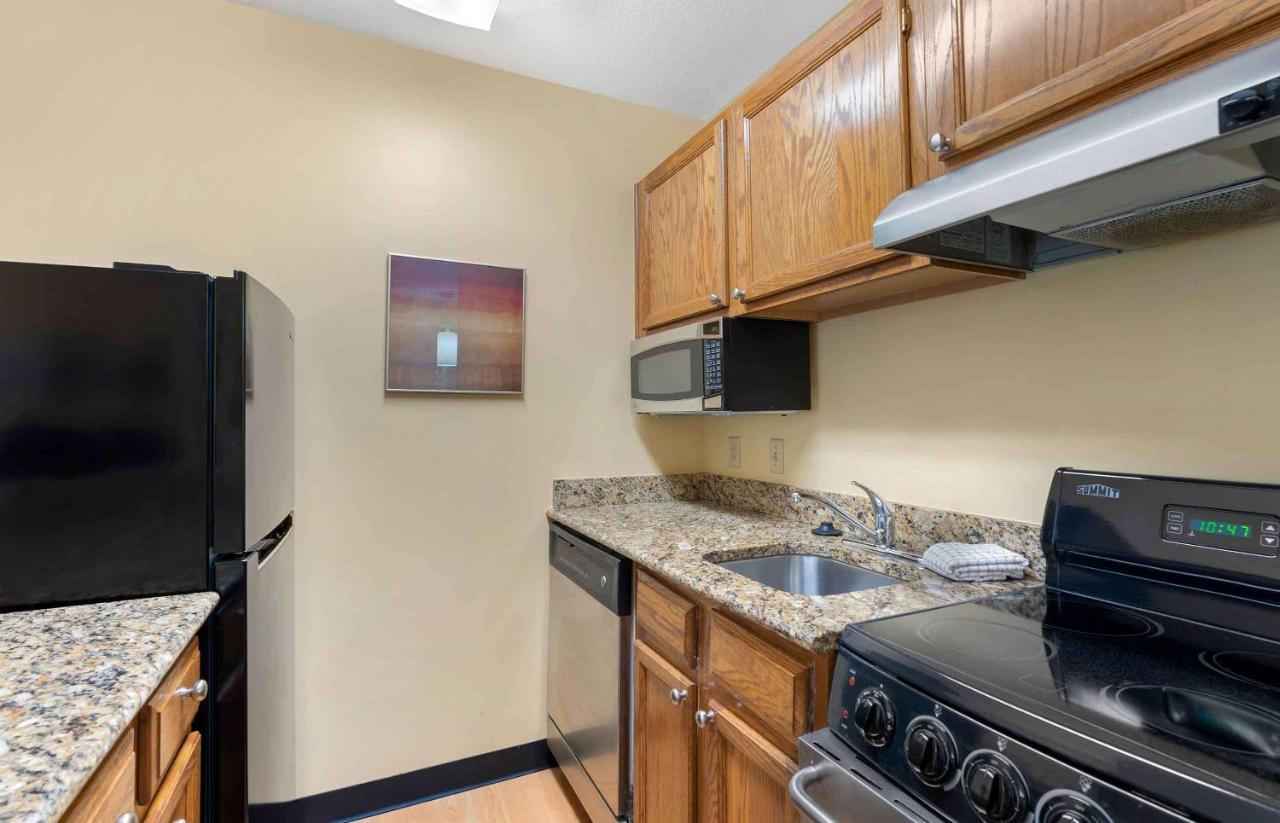 Extended Stay America Suites - Newport News - Yorktown Экстерьер фото