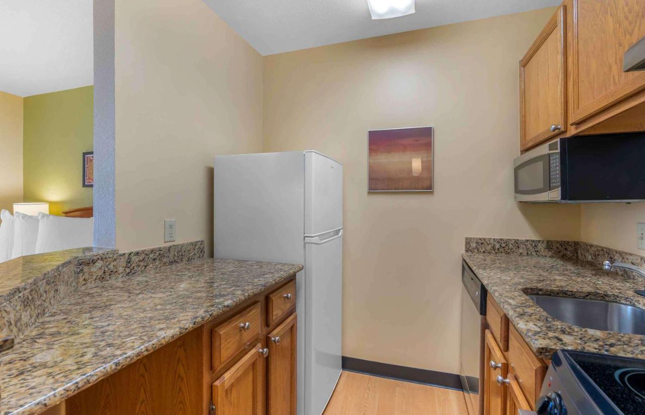 Extended Stay America Suites - Newport News - Yorktown Экстерьер фото