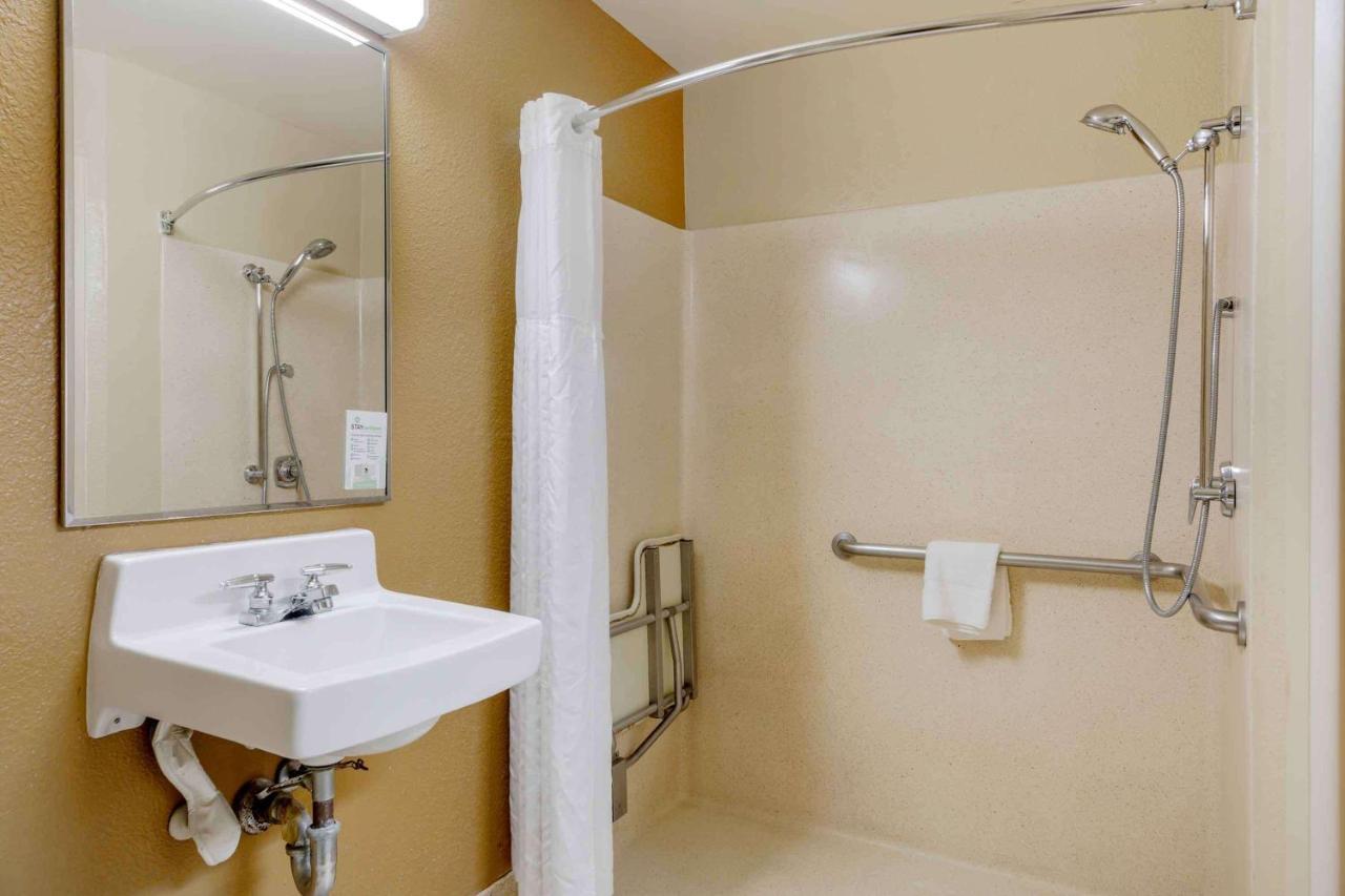 Extended Stay America Suites - Newport News - Yorktown Экстерьер фото