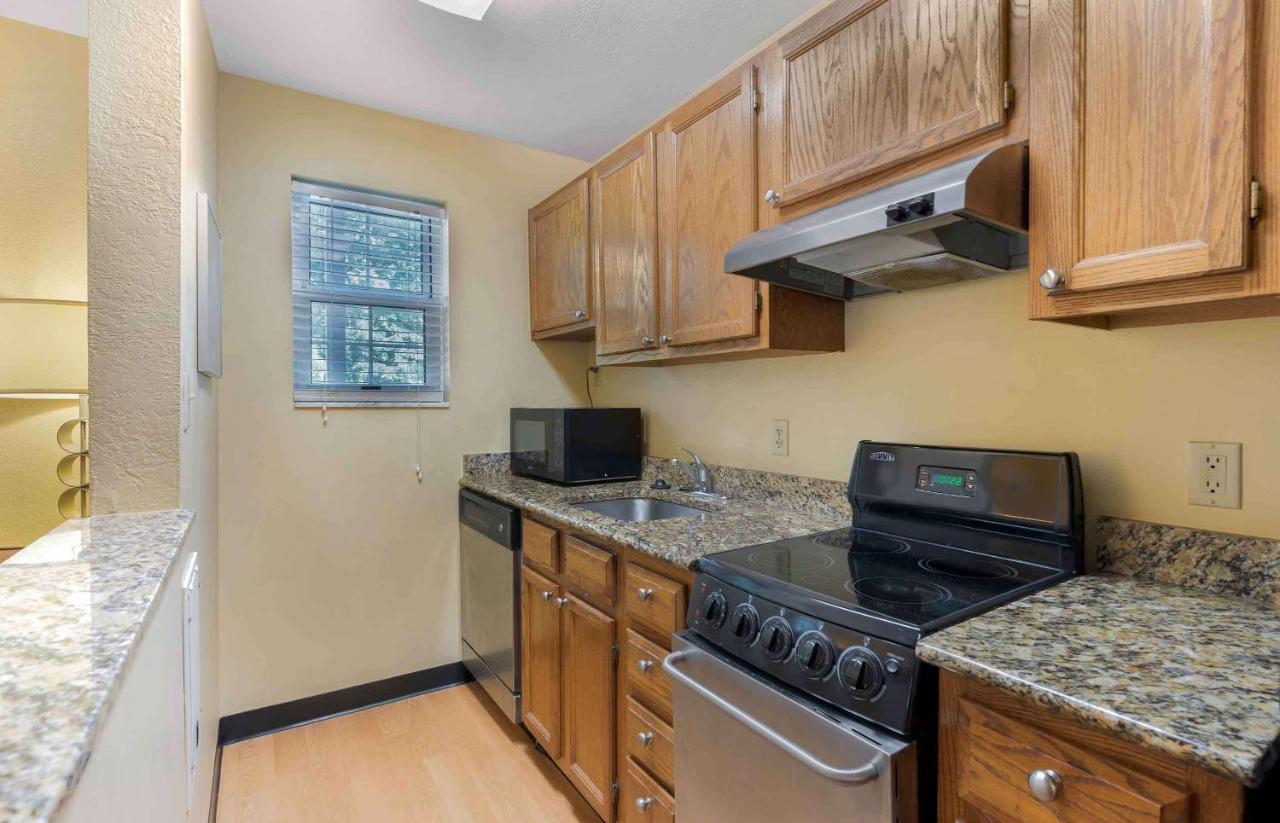 Extended Stay America Suites - Newport News - Yorktown Экстерьер фото