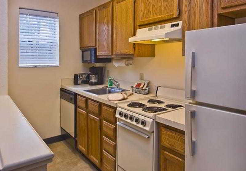 Extended Stay America Suites - Newport News - Yorktown Экстерьер фото