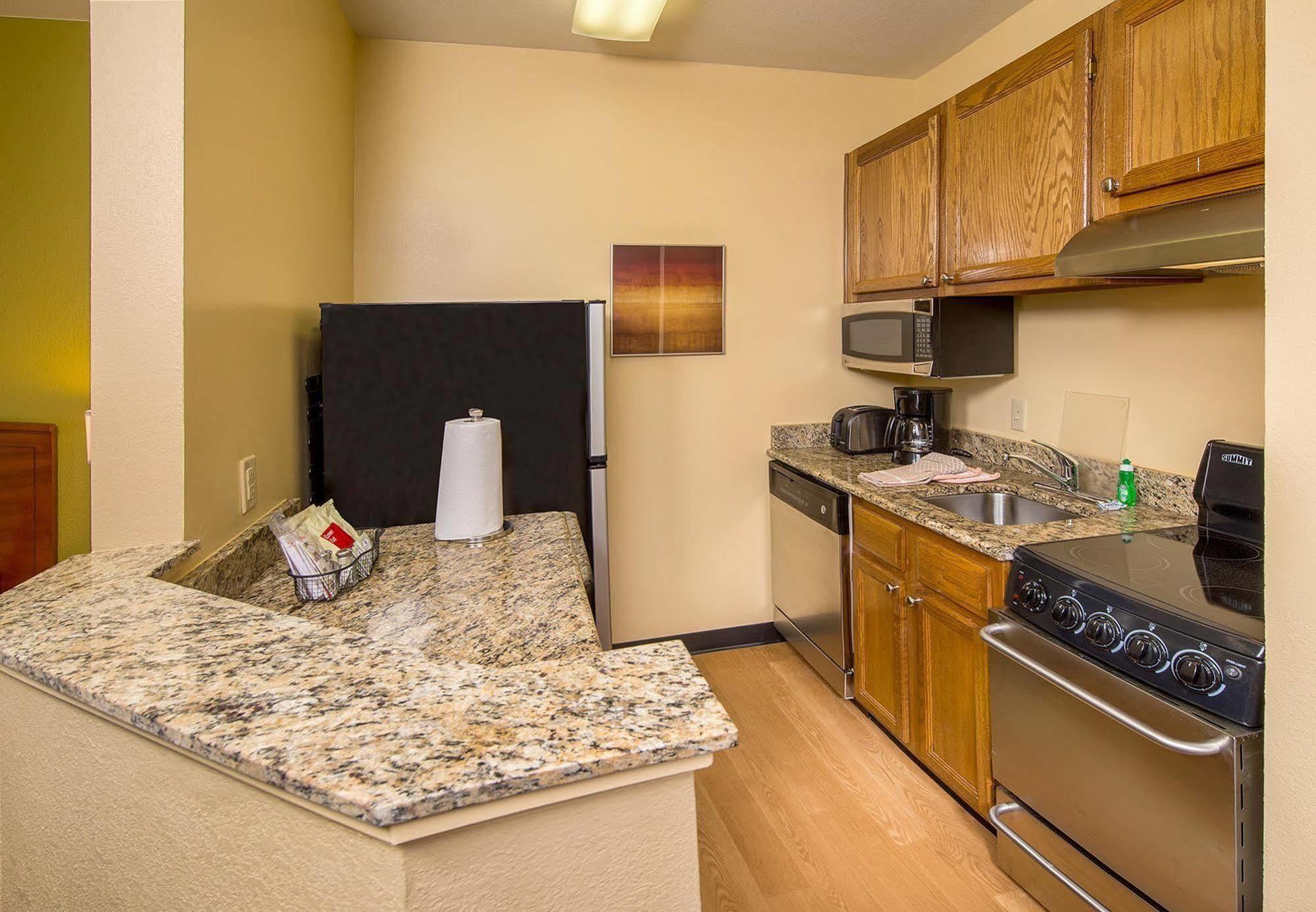 Extended Stay America Suites - Newport News - Yorktown Экстерьер фото